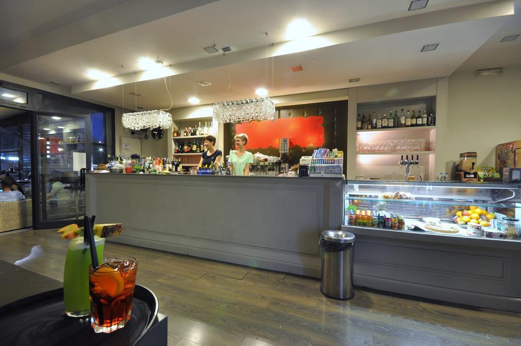 德拉克酒店 马拉内罗 外观 照片